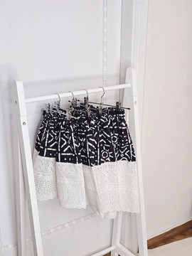 Farida skirt in wax fabric with dry lace - Skirt for girls aged 2 to 14 years