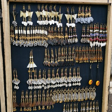 15 pairs Wholesale assorted earrings,bone earrings,  red carpet earrings