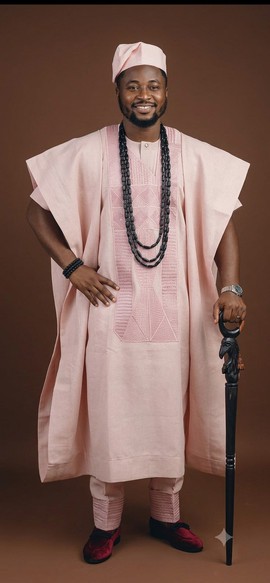Agbada Prestige brodé rose poudré