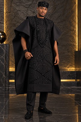 Agbada de luxe noir orné de perles – Tenue traditionnelle haut de gamme