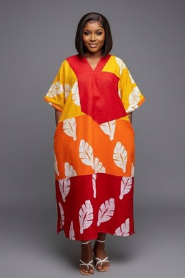 Kaftan africain élégant noir et blanc pour femme avec une touche de jaune