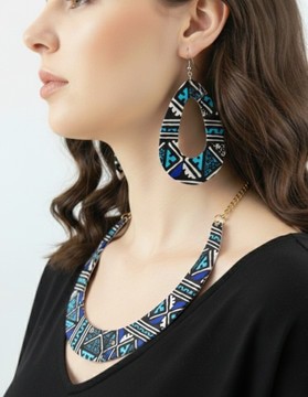 Ensemble Bijoux "Graphique Chic" – Collier et Boucles d’Oreilles Motif Tribal bleu et blanc