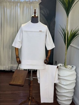 Ensemble de haut traditionnel blanc pour homme avec empiècement festonné et pantalon – Tenue de kaftan deux pièces