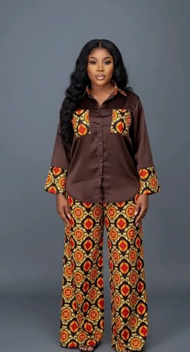 Elegant Printed Two-Piece Set with Flared Pants