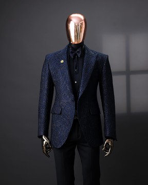 A Splashed Broom 4 Suit