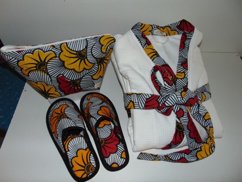 Bathrobe box in Wax fabric / Toiletry bag / Slippers. HANDMADE in FRANCE