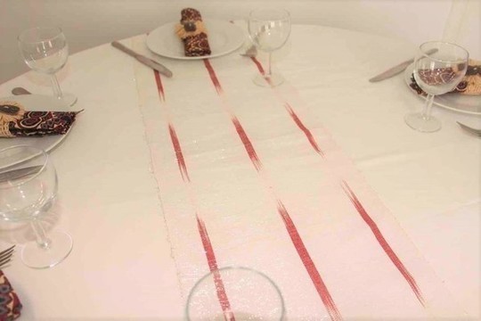 Chemin de table Faso blanc-Rose