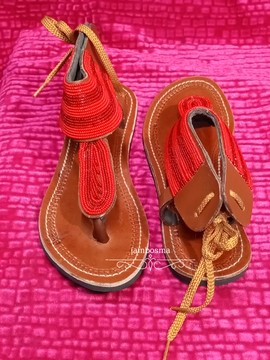 Sandales pour femmes africaines, sandales Massaï, sandales d'été, sandales en cuir perlé, chaussures pour femmes