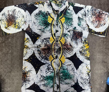 Chemise africaine en batik pour homme, chemise Senator à boutons brodés, chemise de mode pour homme en imprimé africain faite à la main