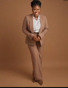 Beige Single-Breasted Blazer and Trouser Suit Set