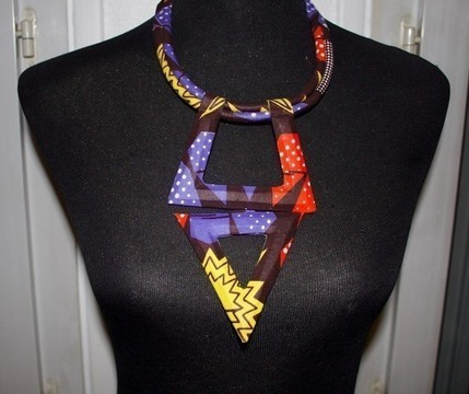 Wax necklace "Aminata Fall"