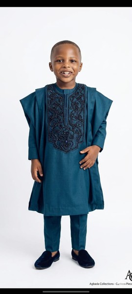 Agbada with kaftan and trouser with classic embroidery
