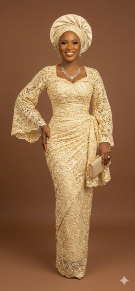 Ensemble de dentelle de luxe couleur champagne et or