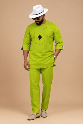 Ensemble de kaftan africain pour homme vert citron avec bordures noires – Tenue traditionnelle élégante deux pièces