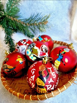 6 Boules de Noël / décoration  de Noël/collection NOËL ARTISANAL/ Madagascar