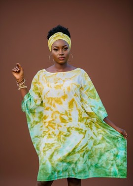 Chic Green Tie-Dye Kaftan Dress with Headband for Effortless Style