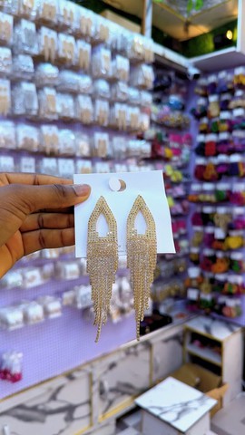 Boucles d’oreilles pendantes imposantes en cristal doré de luxe | Bijou élégant pour mariage et soirée