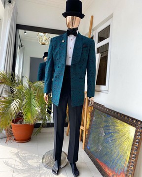 Un costume blazer croisé en jacquard floral vert à revers châle "Jonnie Walker"