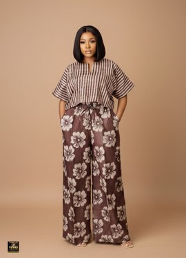 Ensemble deux pièces crop top et pantalon palazzo
