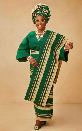 Women's Aso Oke Buba &amp; Iro Set with Ipele – Emerald Green &amp; Cream Stripe