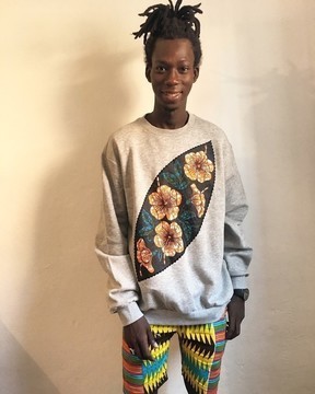 Mixed wax and embroidery sweatshirt