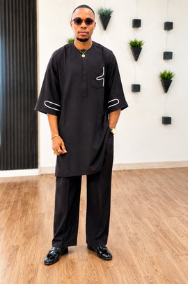 Ensemble de caftan noir de luxe pour homme | Tenue africaine de sénateur | Tenue traditionnelle ornée pour homme