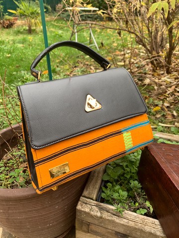 1 Elegant bag in woven loincloth and imitation leather