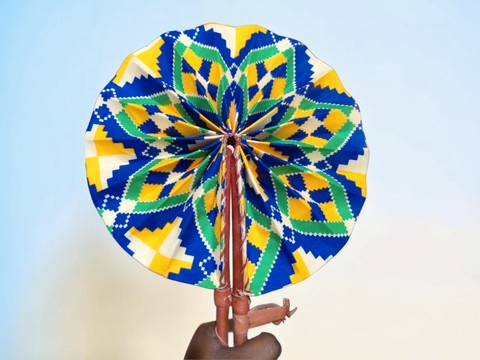 Éventail Wax motifs colorés– Poignée Cuir