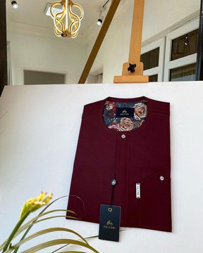 Un caftan sur mesure pour homme bordeaux