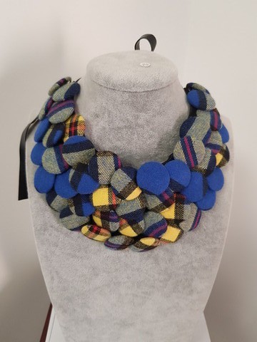 Necklace in wax "Adan's knot"