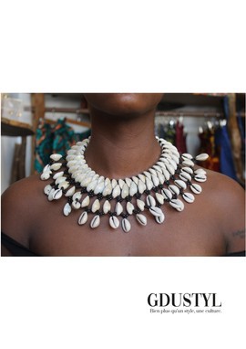 Necklace "Linguere Fati Yamar Khouryaye"