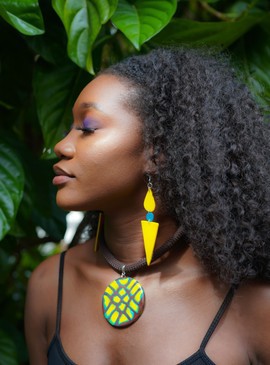 LIGHT20-06: NECKLACE + BO / ETHNIC GEOMETRIC YELLOW AND GREEN