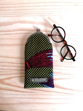 RETRO GLASSES CASE n°30 - Wax Practical Large Vintage Clasp Women's Sunglasses View Fleece
