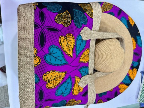 Ensemble chapeau et sac en wax Salewa Ankara
