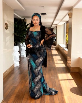 African Ankara Corset Skirt and Blouse Set/ luxury Ankara wedding/Asoebi gown
