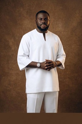 Men's White Traditional Agbada