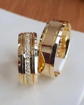 Alliances de mariage solides 8 mm 18 carats Paire de bandes d'éternité