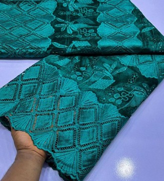 Tissu en dentelle verte, 5 yards