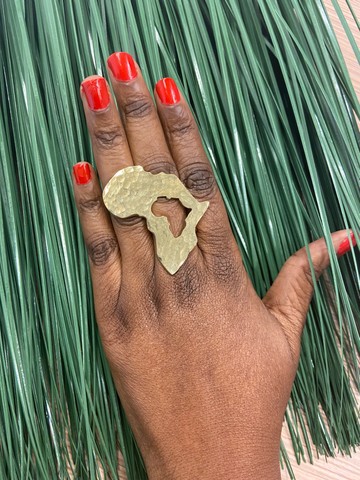 Beautiful bronze ring "Keyah"