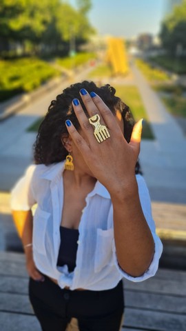 Magnificent bronze ring "The comb"