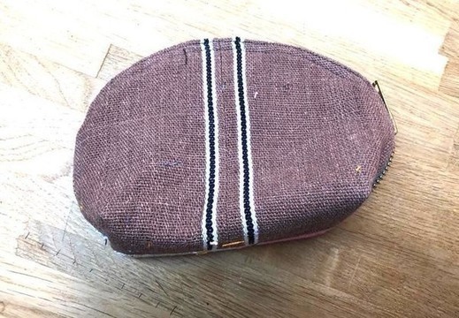 TROUSSE/POCHETTE AKAMUI