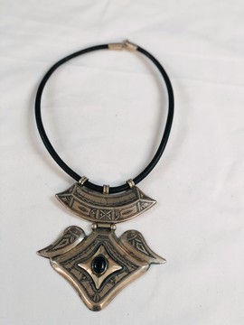 FRIMADO NECKLACE