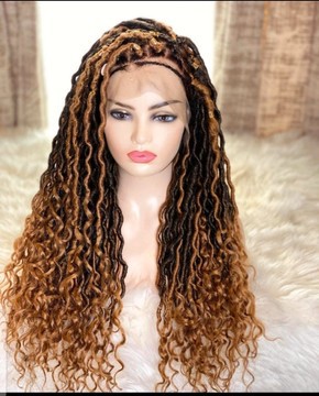 Locs de déesse noire et blonde