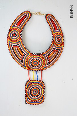 Collier plastron perlé africain collier col tribal avec pendentif