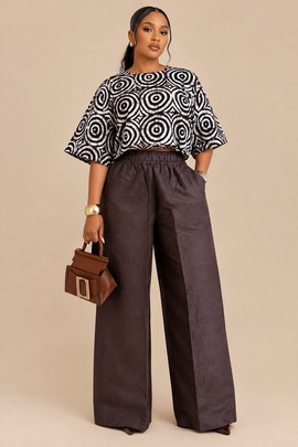 Ensemble femme avec crop top en imprimé africain et pantalon palazzo à jambes larges