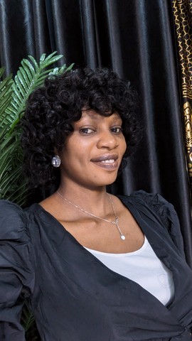 Omotola bounce curl, celebrity hair