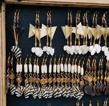 100 pairs Wholesale assorted earrings,  long earrings made from Brass,horn, beads,, and bone