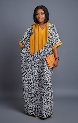 Kaftan africain élégant pour femme, noir et blanc avec une touche de jaune