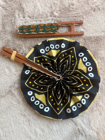 Lot de 3 éventails africains authentiques en cire - Couleurs assorties - Cadeaux de mariage et de fête