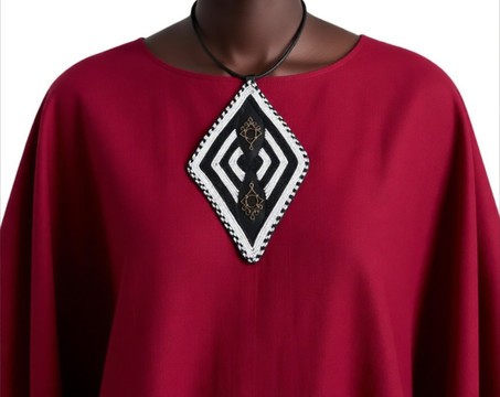 Collier africain Eze | Collier noir et blanc audacieux